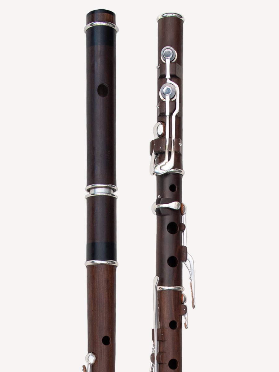 Standard in Cocus, with blackwood inserts, split body, 8 keys